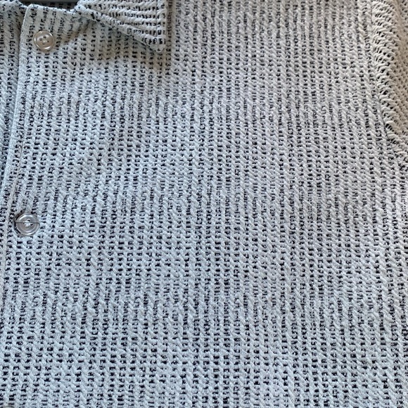 CASUAL BUTTON DOWN SHIRT 👕 - Picture 2 of 2